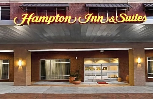 Glenwood South Hotel | Hampton Inn & Suites - Raleigh Downtown