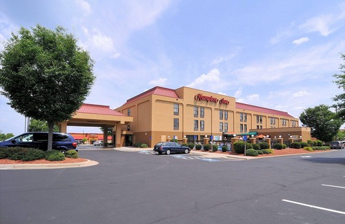 Eden Hotel | Hampton Inn Eden