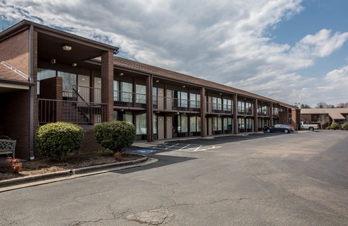 Mount Airy Hotel | Quality Inn Mount Airy Mayberry