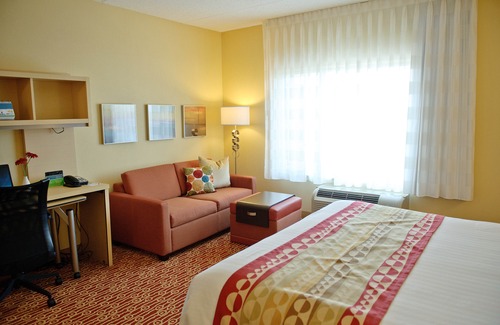 Mount Mourne Hotel | TownePlace Suites by Marriott Charlotte Mooresville
