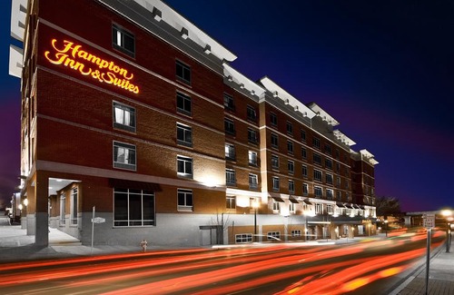 Glenwood South Hotel | Hampton Inn & Suites - Raleigh Downtown