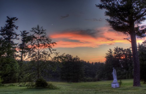 Flat Rock Hotel | Highland Lake Inn & Resort