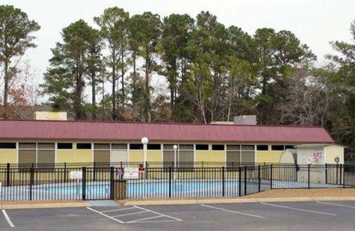 Wilmington Hotel | Rodeway Inn & Suites Wilmington North