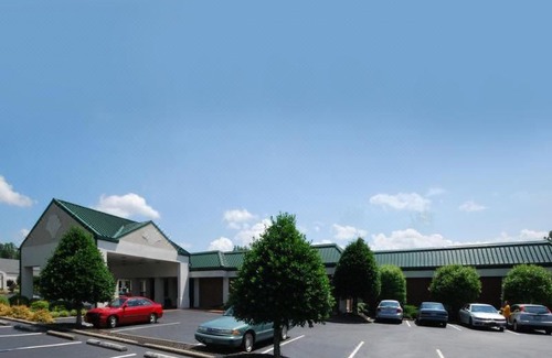 Morganton Hotel | Quality Inn Morganton