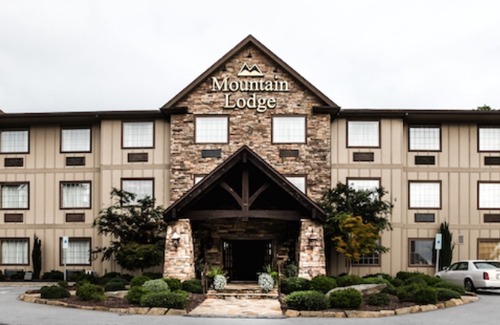 Flat Rock Hotel | The Lodge at Flat Rock