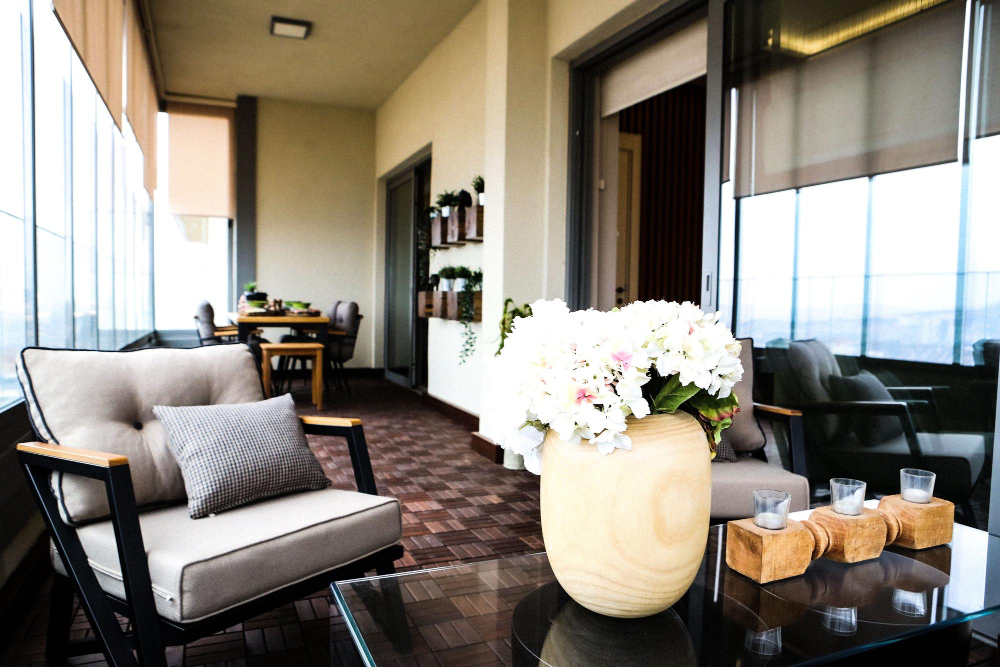 Druid Hills Apartment | Private Studio Above Garage w/Hot tub Only 1 Mile to Downtown Hendersonville