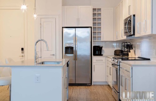 Charlotte Apartment | Stunning Exclusive 2 Bedroom 2 Bath Uptown Charlotte
