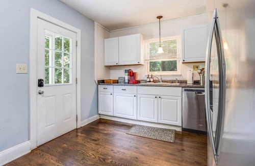 Villa Heights House | 22) Perfect for Travel Nurses!