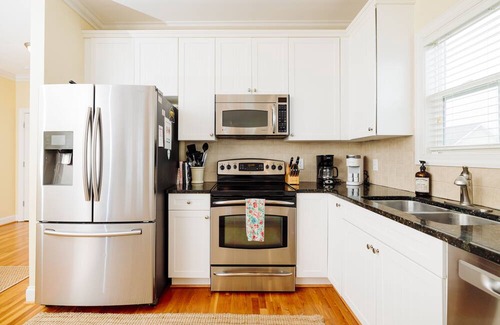 Kure Beach House | "Right on Tide": An Elevator, the Atlantic, and Pelican's Oh My!