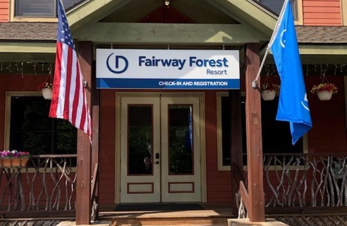 Sapphire Hotel | Fairway Forest Resort