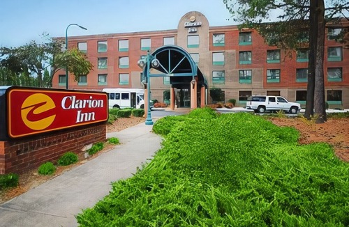 Cornelius Hotel | Clarion Inn & Suites