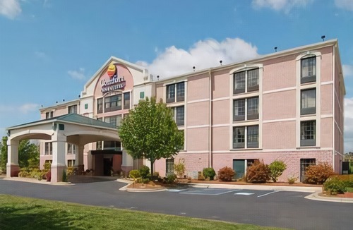 Cornelius Hotel | Comfort Inn & Suites Lake Norman