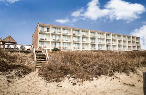 Kill Devil Hills Hotel | Comfort Inn on The Ocean