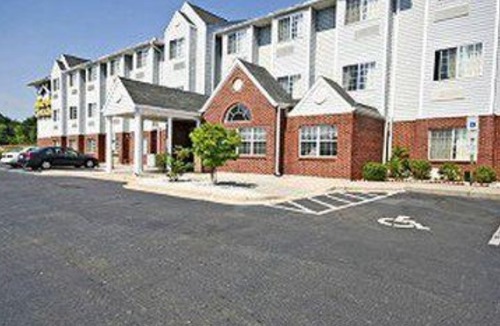 Barium Springs Hotel | Microtel Inn & Suites by Wyndham Statesville