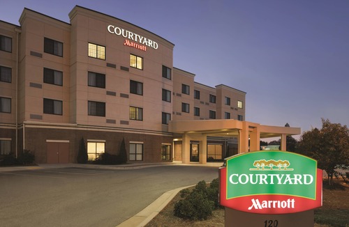 Salisbury Hotel | Courtyard by Marriott Salisbury
