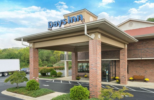Woodfin Hotel | Days Inn by Wyndham Asheville Downtown North