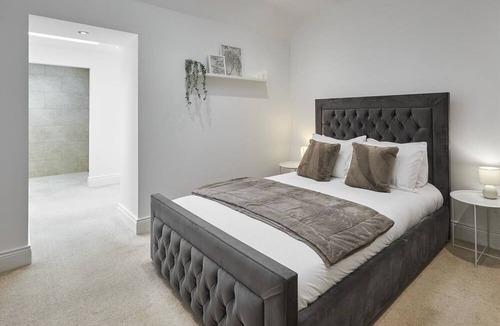Woodhorn House | Host & Stay | The Lodge