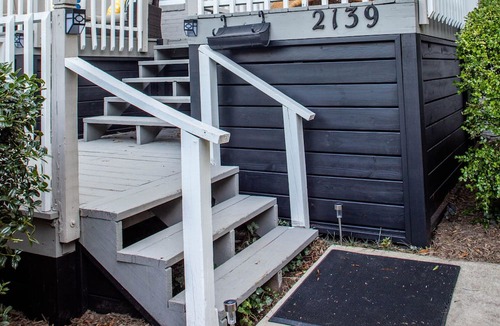 Plaza Midwood House | Beautiful bungalow near Uptown & Pets welcome! Sleeps 6!