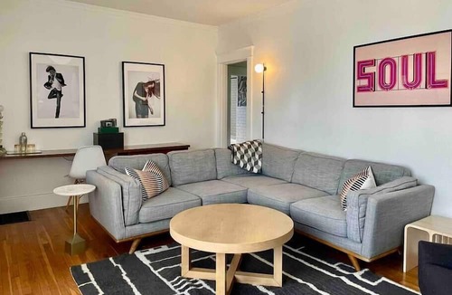 East Hill House | *FRESH New Reno*Near HOTspots & Downtown/Fire-pit+