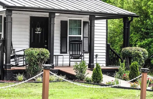 Holly Springs House | Country in Holly Springs