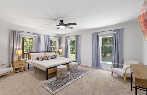 Garner House | Spacious Garner Home for 15!