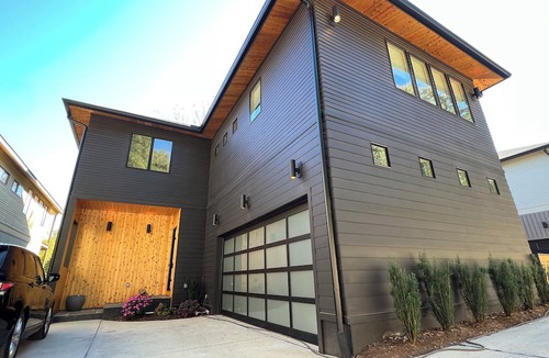 Southwest Raleigh House | Executive, Modern, serene house - perfect location, putting green, elevator