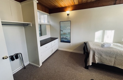 Clemmons Cottage | Escape to our cozy cottages nestled in Tanglewood Park's peaceful woods