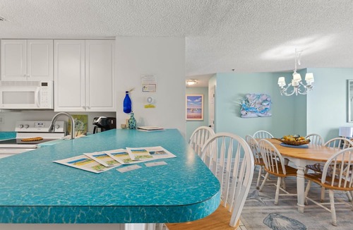 McCutcheon Field Condo | Where the Ocean is Kissed by the Sun - Master Ste. 3 - Sleep 16 w/Ocean View