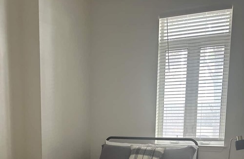 Third Ward Apartment | Spacious and Modern 4 Bedroom Uptown Charlotte. Walk to Bank of America Stadium!
