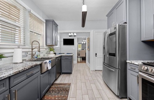 Olde Town Augusta House | Old Towne Charm - 3 BR Downstairs Unit