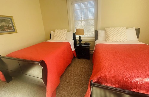 Clemmons Apartment | Take it easy at this unique and tranquil getaway