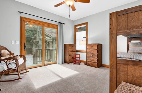 Hendersonville House | 4-Bedroom Flat Rock Retreat with Stream on 2 Acres