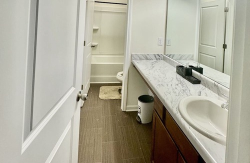 Mount Holly House | Home Away From Home 20 Minutes from Uptown Charlotte-Private Room, Shared Spaces