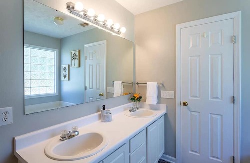 East Fayetteville House | Modern Charm: 3BR Home in the Heart of Raeford