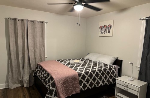 Rocky Mount House | Pet-friendly Eclectic 3bed Ranch near HWY-301