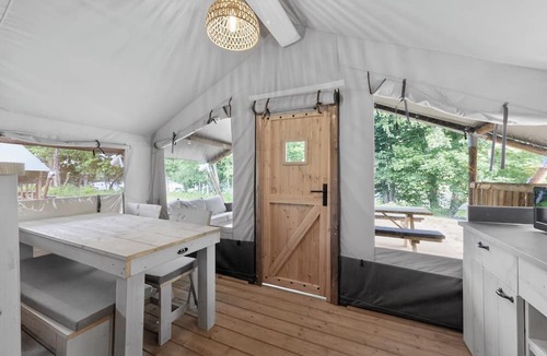 New River Cabin | Glamping in Blacksburg on the New River