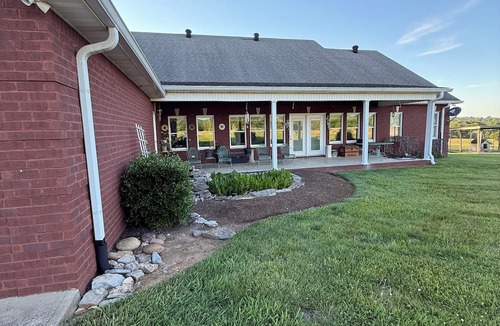 Dixon Springs House | Spacious 4-bedroom house in tranquil Lebanon