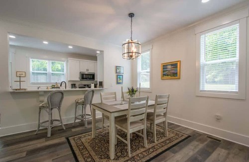 Flat Rock House | The Charleston House~$375 Free Activities Daily