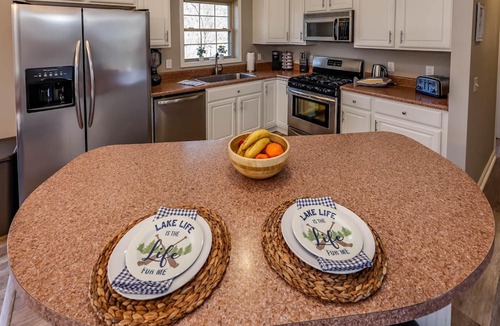 Sunset Cove House | Lure Lux: Theater Room + Pool Table + Hot Tub!