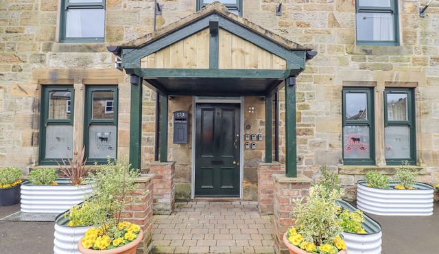 BRUNTON SUITE, family friendly, with a garden in Wark