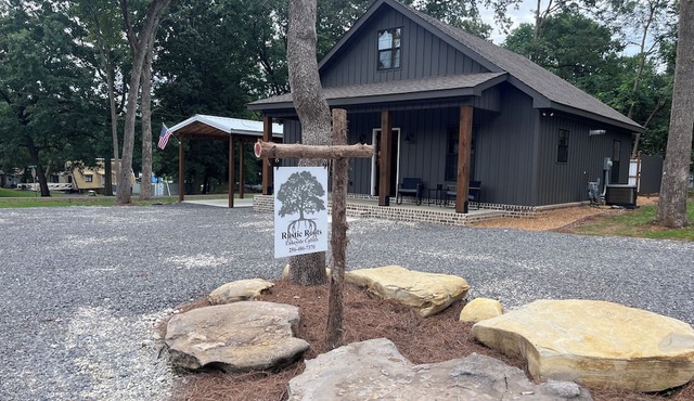 Lake Guntersville Cabin 2 miles from City Harbor