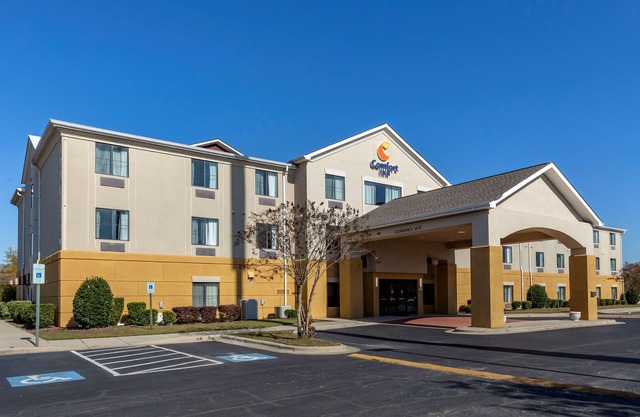 Comfort Inn Smithfield Near I-95