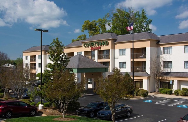 Courtyard by Marriott Charlotte Lake Norman
