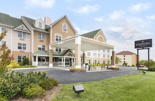 Country Inn & Suites by Radisson, Burlington (Elon), NC