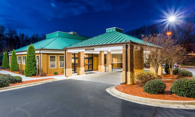Asheboro Hotel | Econo Lodge