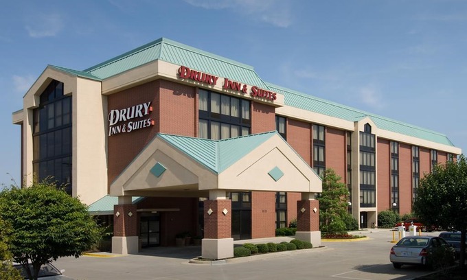Greensboro Hotel | Drury Inn & Suites Greensboro